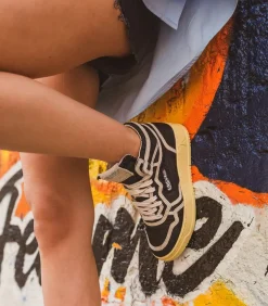 Baskets 01 Medalist Low Black Nylon