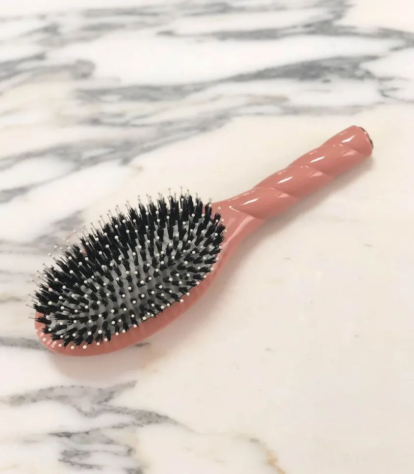 Brosse N.03 L'Indispensable Douceur Cuir Chevelu Sensible Corail
