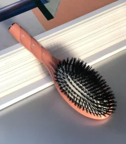 Brosse N.01 L'Universelle Soin & Brillance Corail