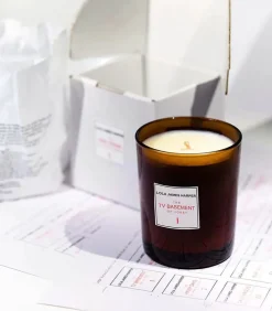 Bougie #1 The Tv Basement 190G