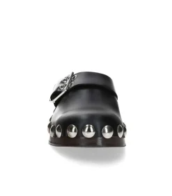 Sabot En Cuir Cloutes