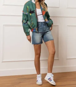 Short The Monty City Girl